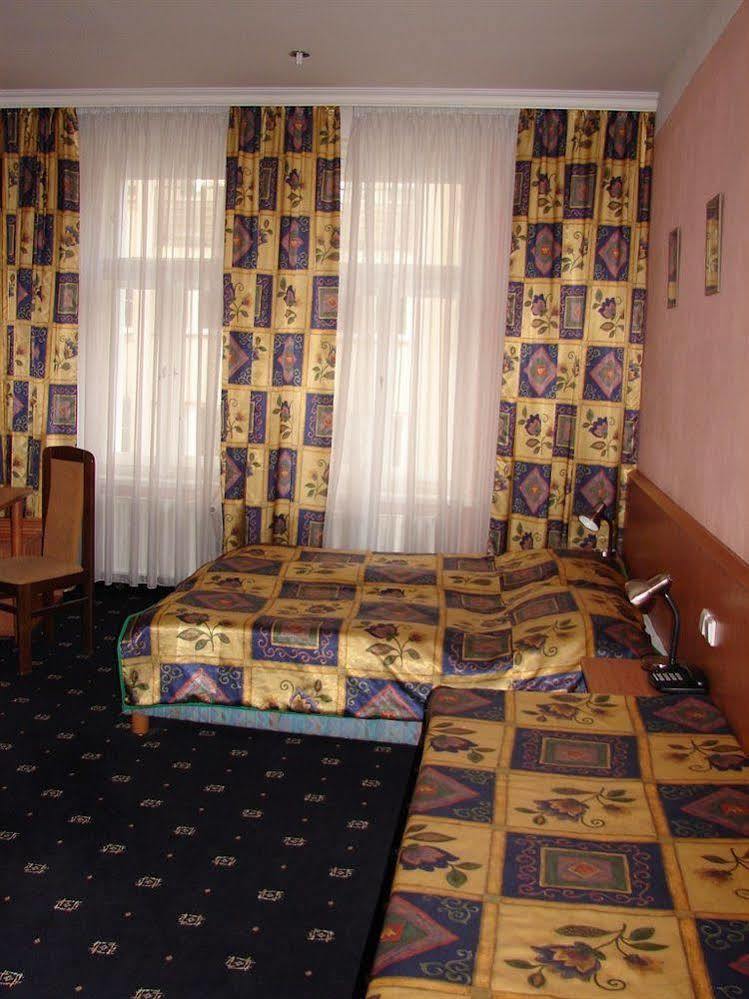 Hotel Aladin Praga Exterior foto