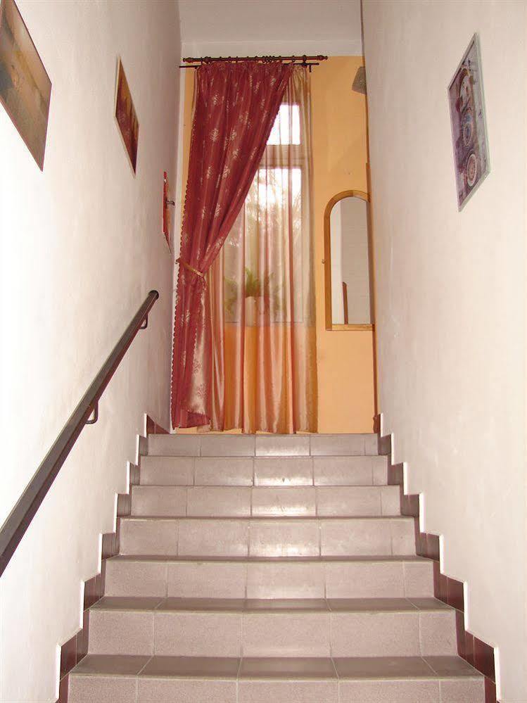 Hotel Aladin Praga Exterior foto